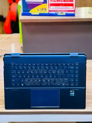 Laptop HP Spectre X360 16GB Intel Core i7 SSD 2T