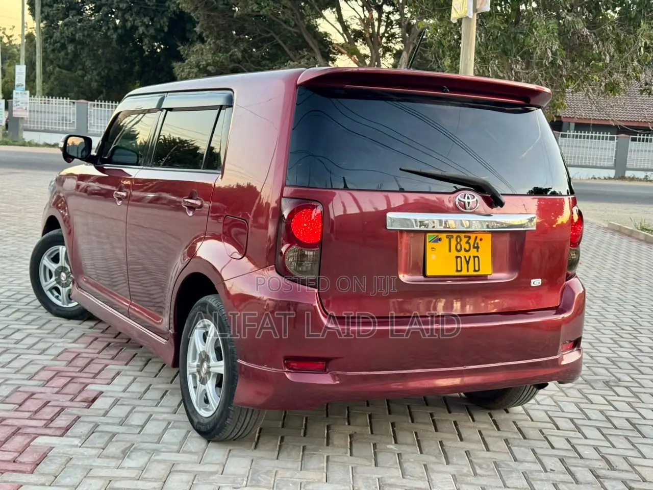 Toyota Rumion 1.5 FWD 2021 Red