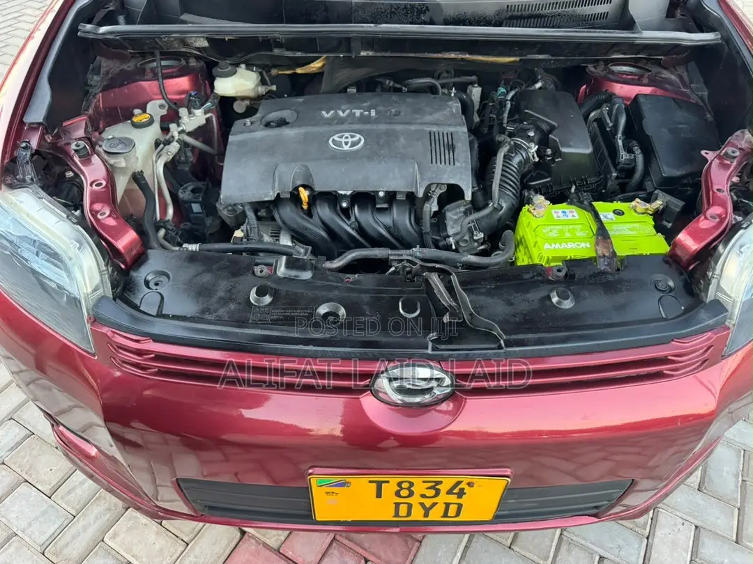 Toyota Rumion 1.5 FWD 2021 Red