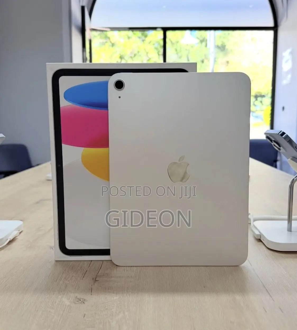 New Apple iPad (2025) 128 GB Silver