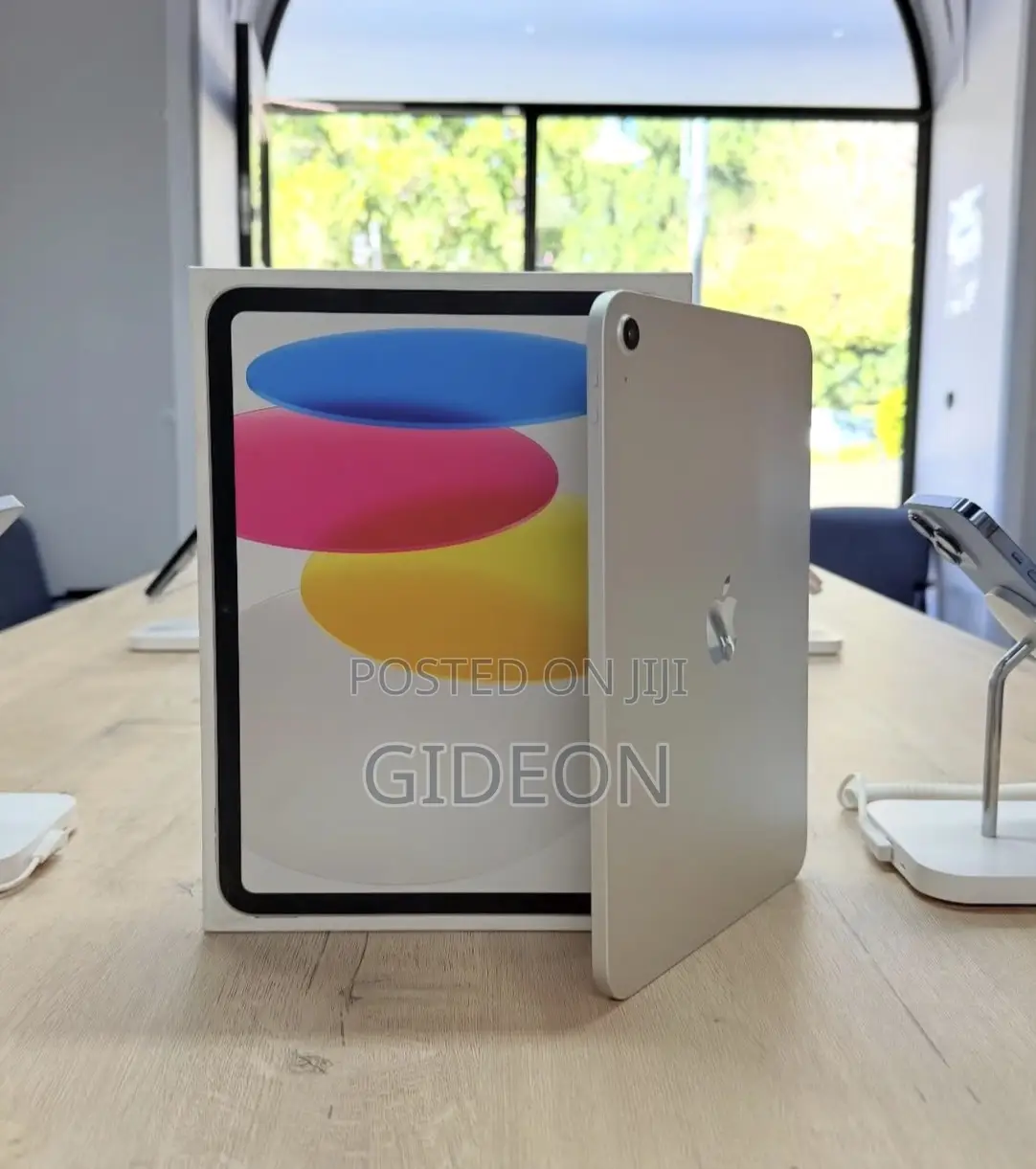 New Apple iPad (2025) 128 GB Silver
