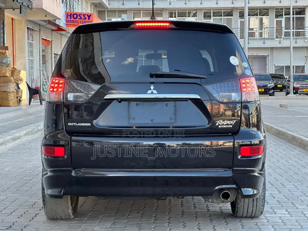 Mitsubishi Outlander 2011 Black