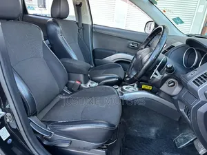 Mitsubishi Outlander 2011 Black