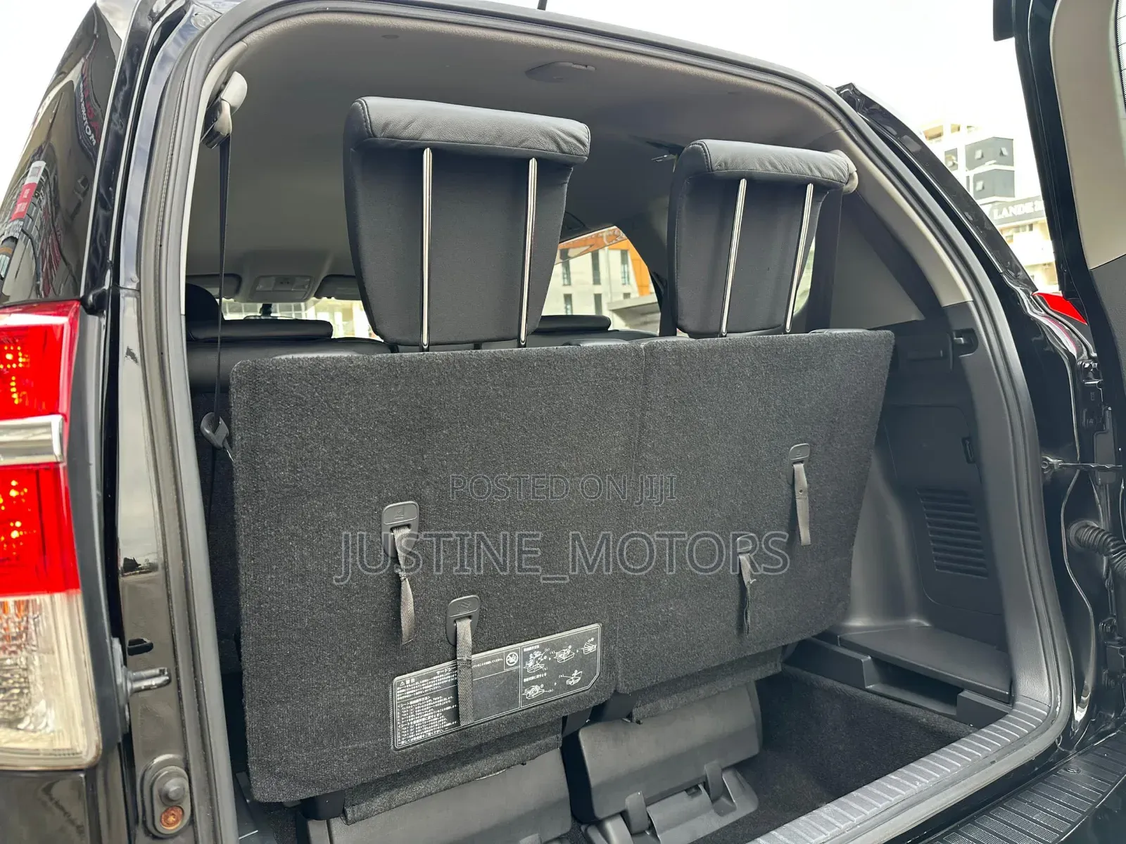 Toyota Vanguard 2011 Black