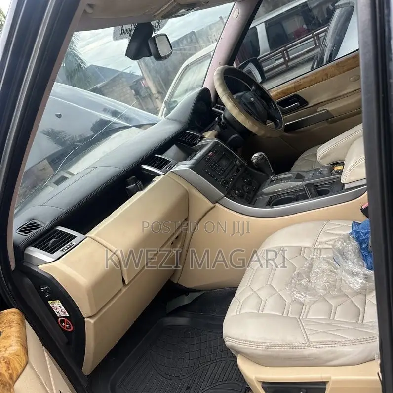 Toyota Noah 2010 Black