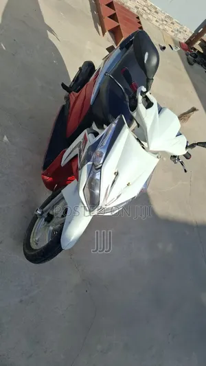 Honda 2015 White