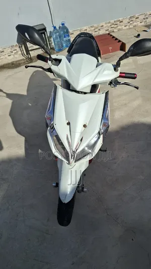 Honda 2015 White