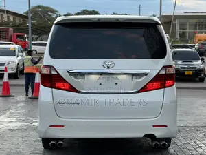 Toyota Alphard 2.4 Petrol FWD 2009 White
