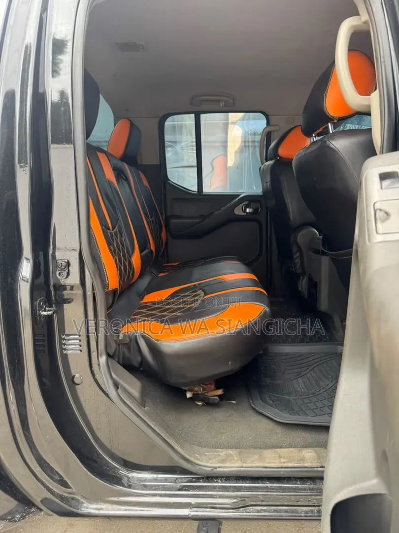 Nissan Navara 2005 Black