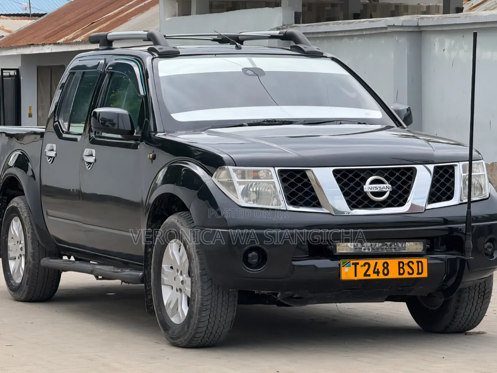 Nissan Navara 2005 Black
