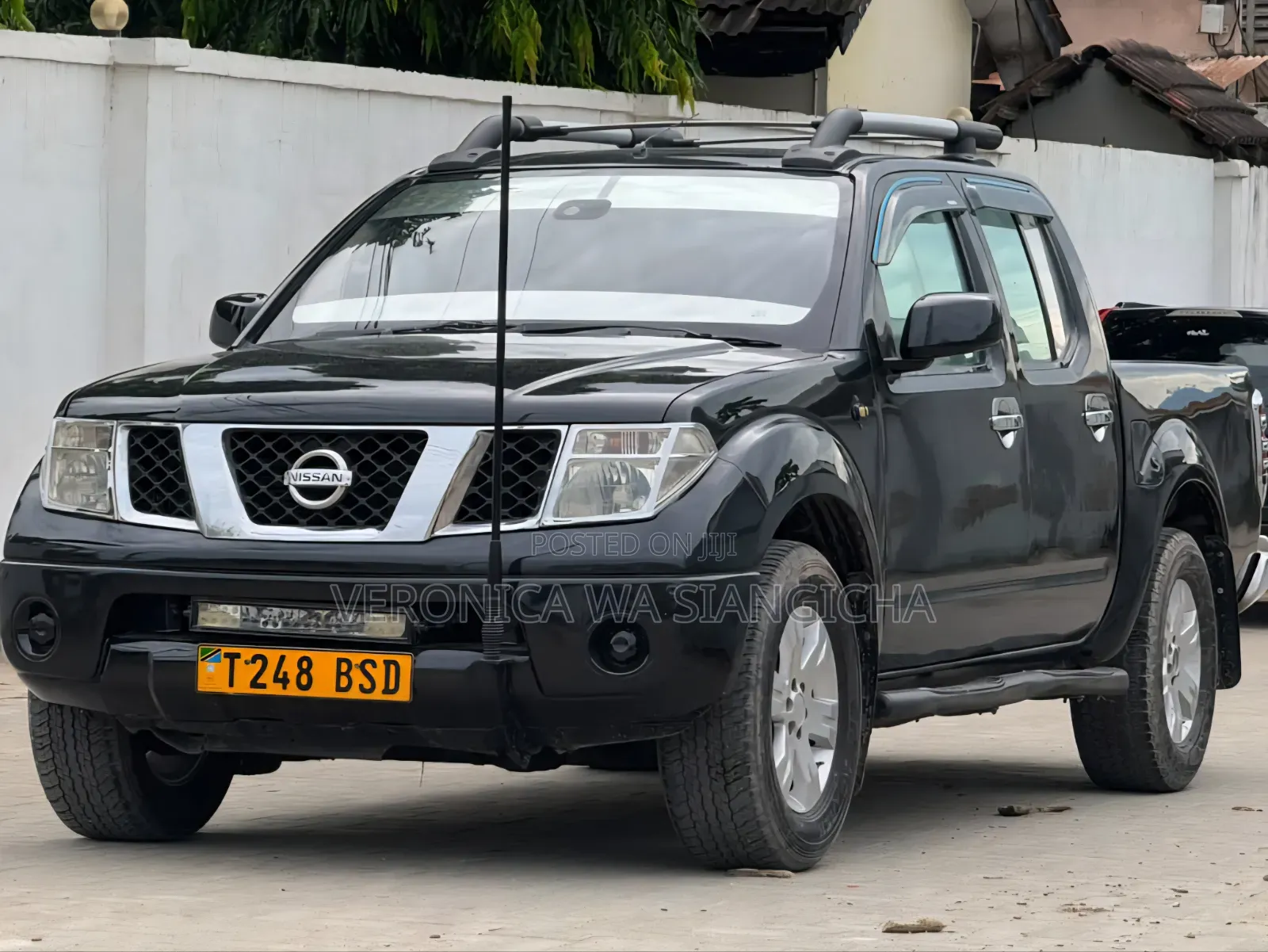 Nissan Navara 2005 Black