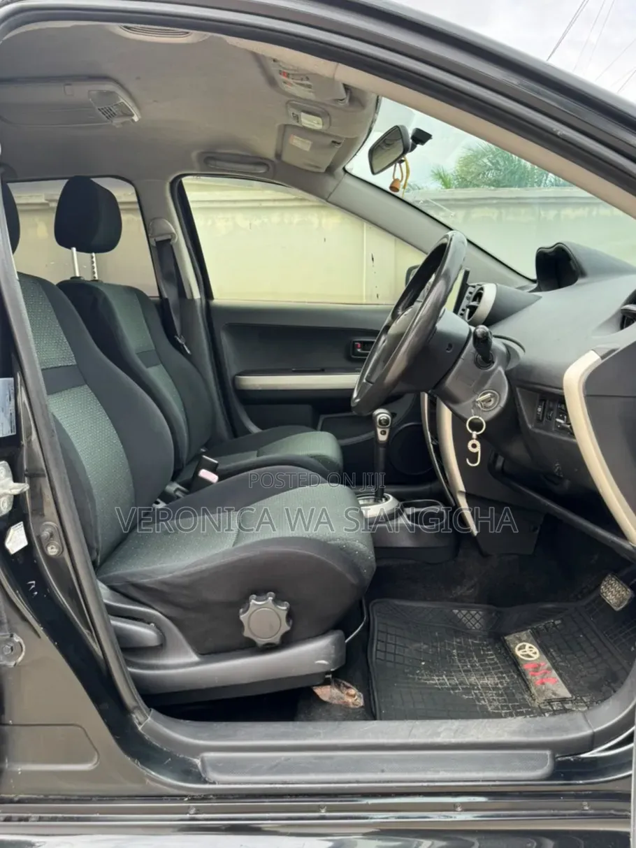 Toyota IST 2006 Black
