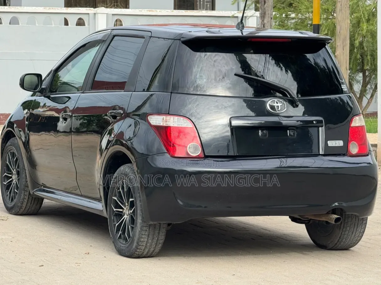 Toyota IST 2006 Black