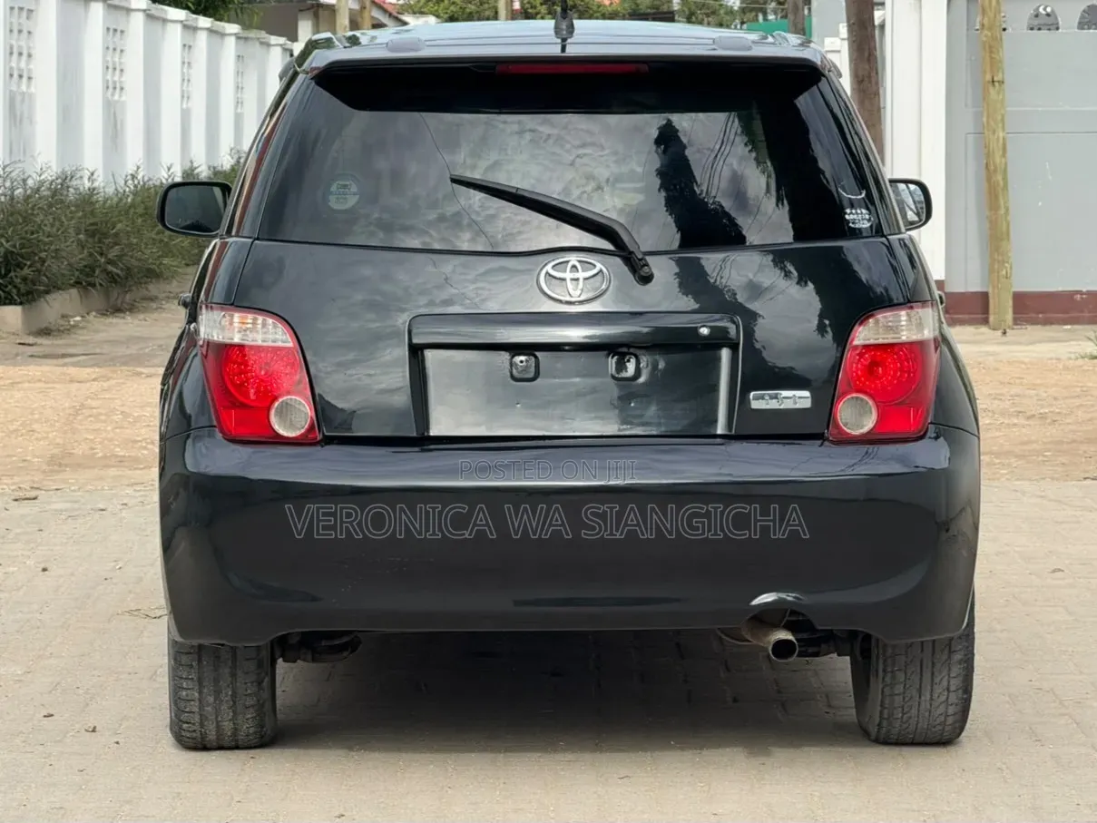 Toyota IST 2006 Black