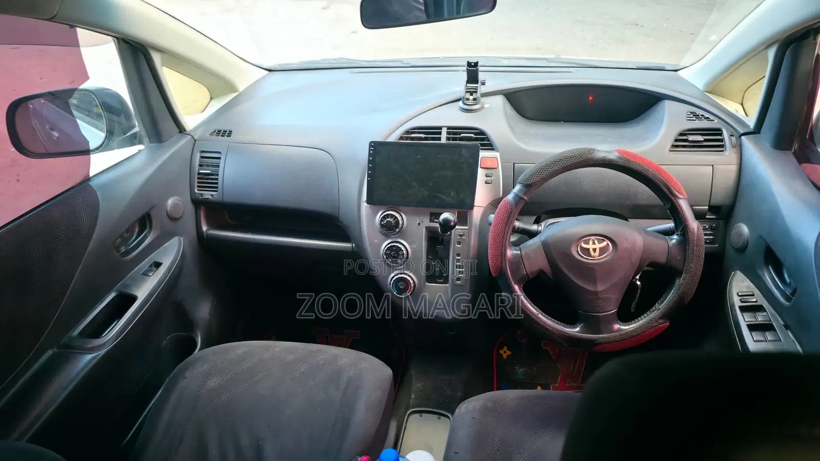 Toyota Ractis 2005 Silver