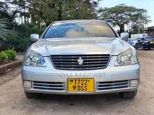 Toyota Crown 2004 Silver