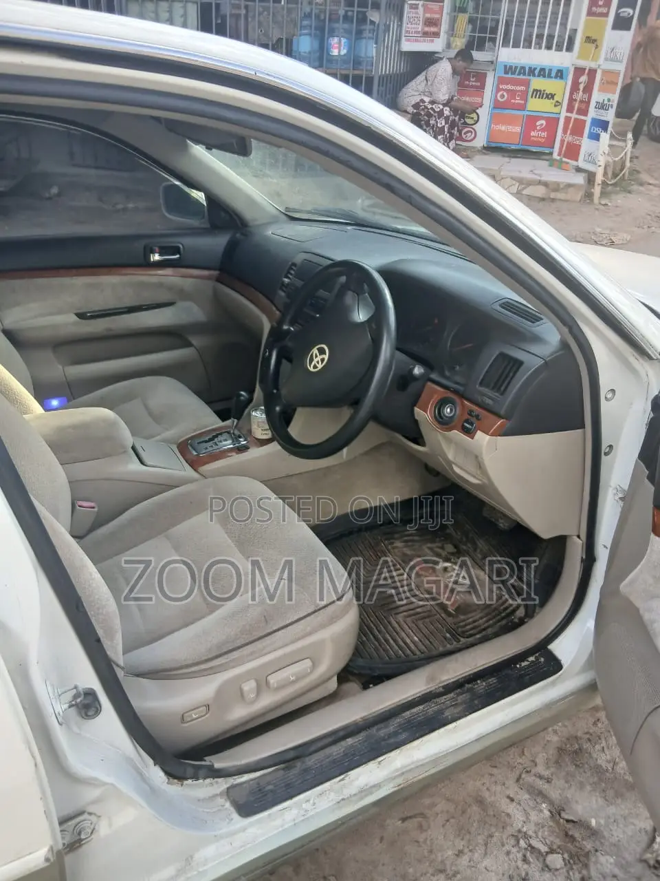 Toyota Crown 2004 Silver