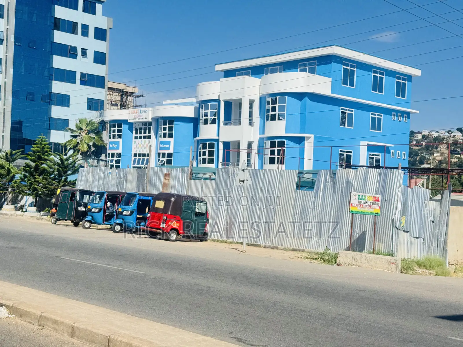 3bdrm House in Nyamanoro for sale