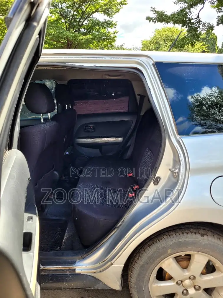 Toyota IST 2003 Silver