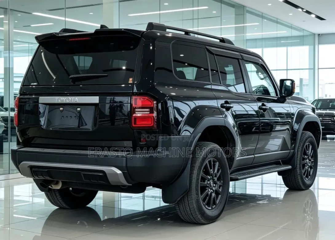 Toyota Land Cruiser 2025 Black