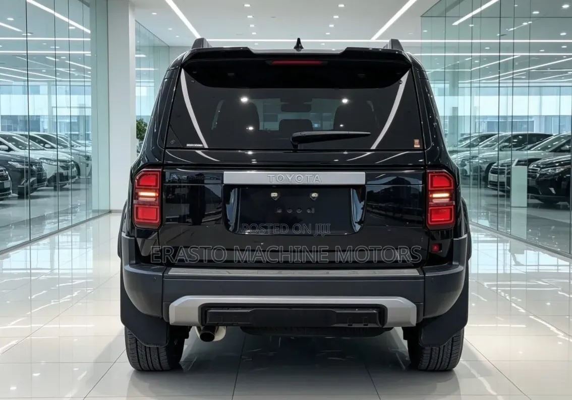 Toyota Land Cruiser 2025 Black