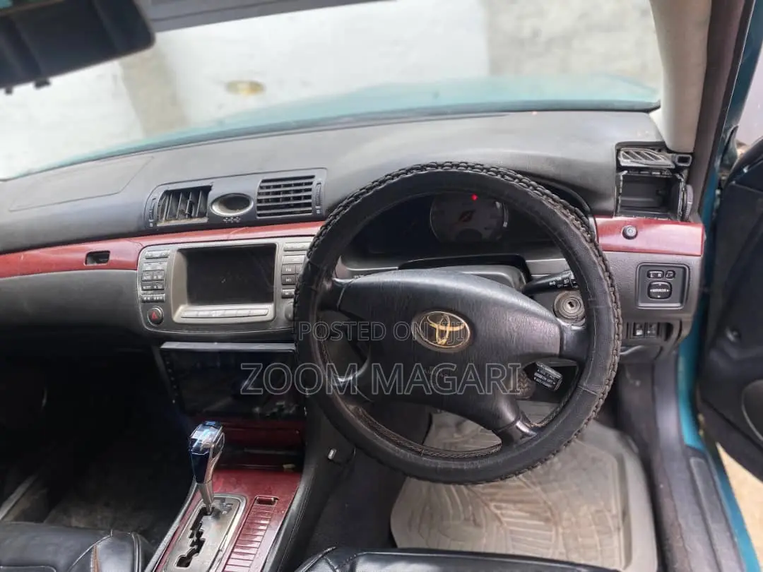 Toyota Brevis 2002 Blue