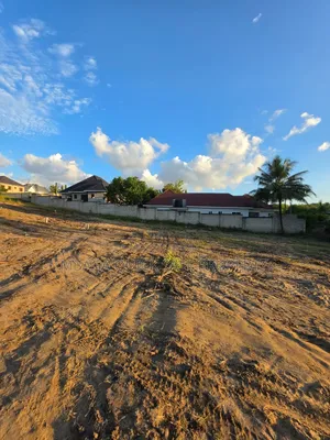 Plot Area SQM 400 for Sale TSH 40ml Located at Madale
