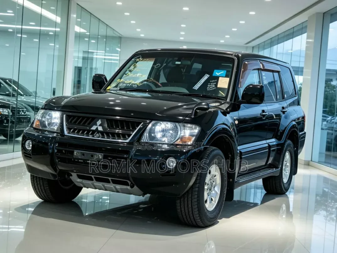 Mitsubishi Pajero 2004 Black