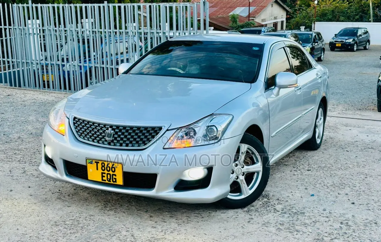 Toyota Crown 2009 Silver