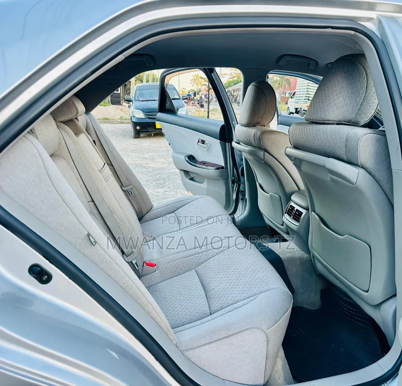 Toyota Crown 2009 Silver