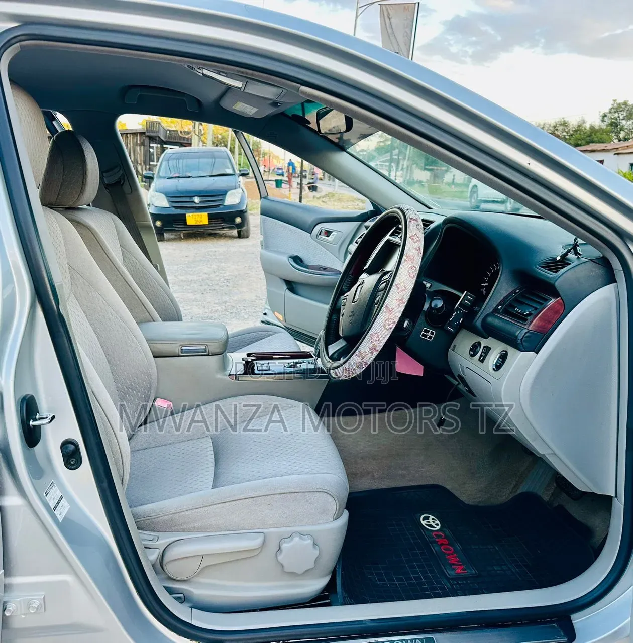 Toyota Crown 2009 Silver
