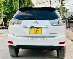 Toyota Harrier 2.4 2004 White