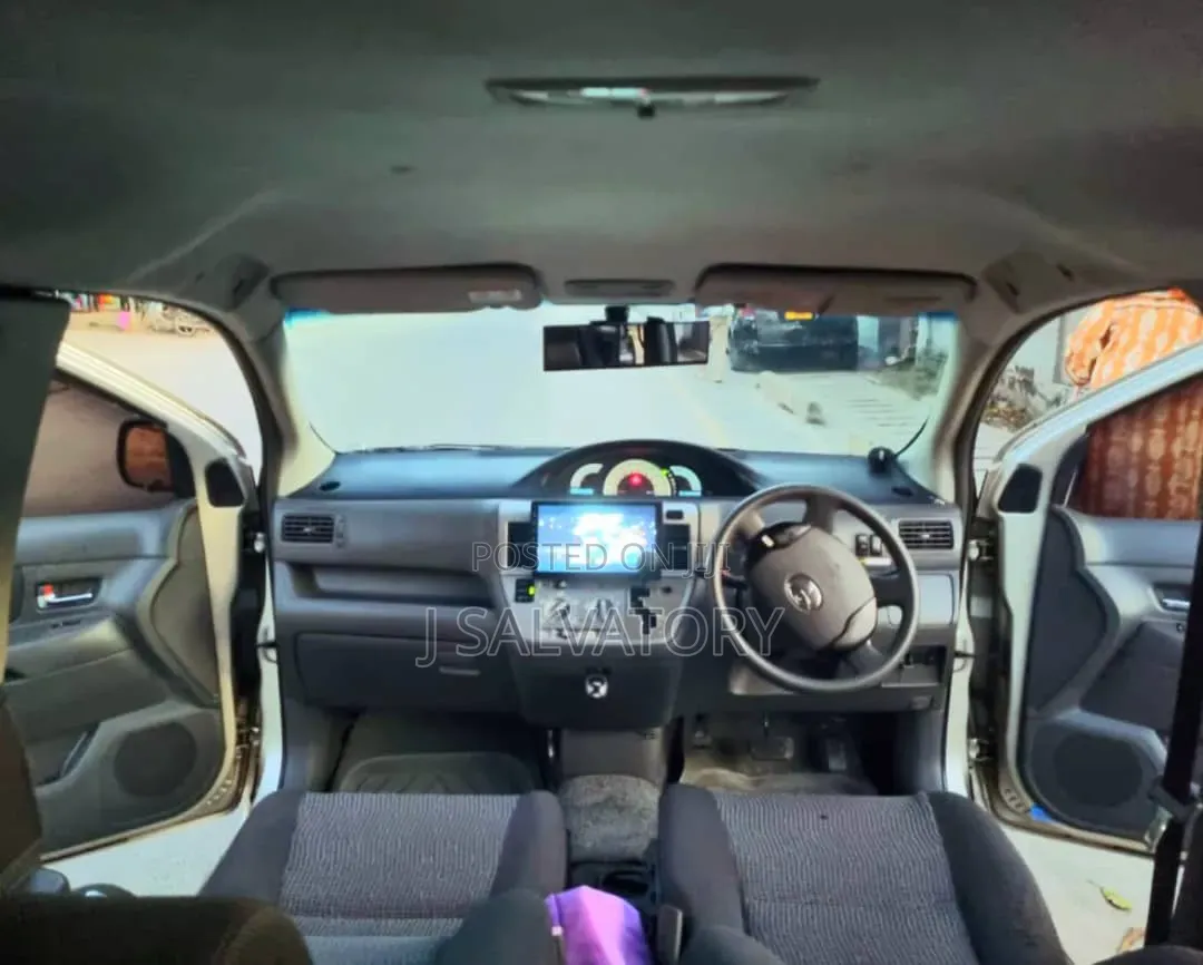Toyota Raum 1.5 AWD 2002 Silver
