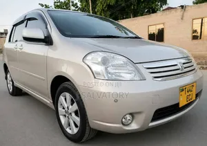 Toyota Raum 1.5 AWD 2002 Silver