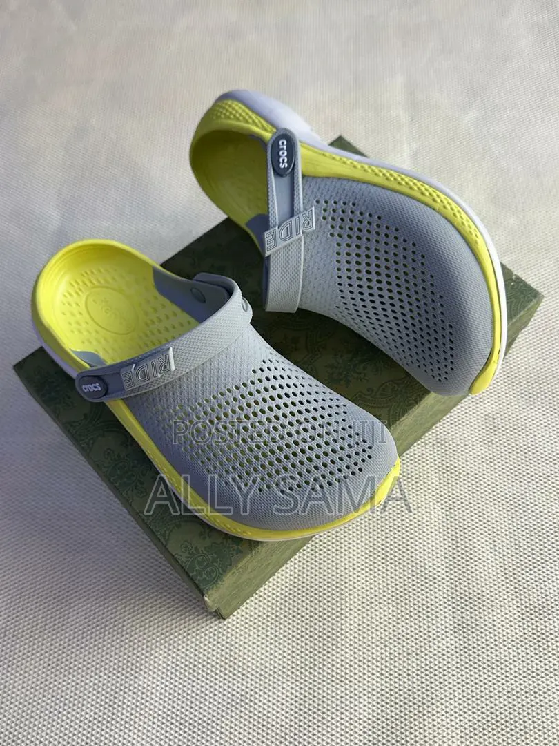 Unisex Crocs Lite Material Rubber