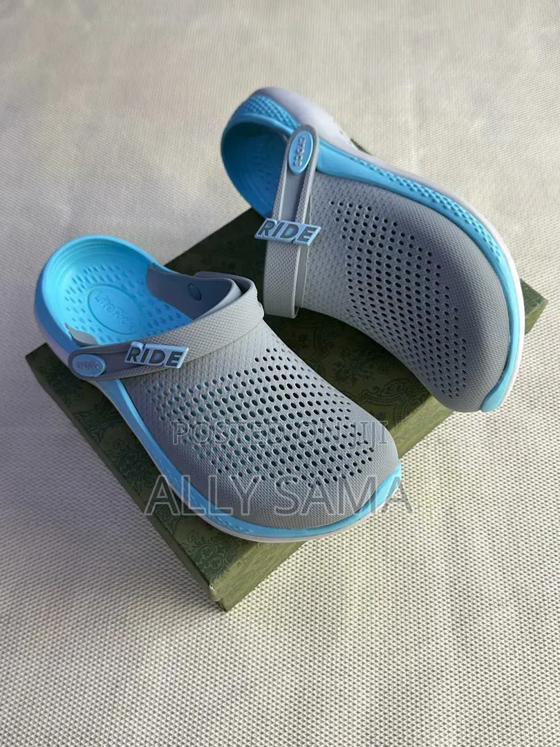 Unisex Crocs Lite Material Rubber