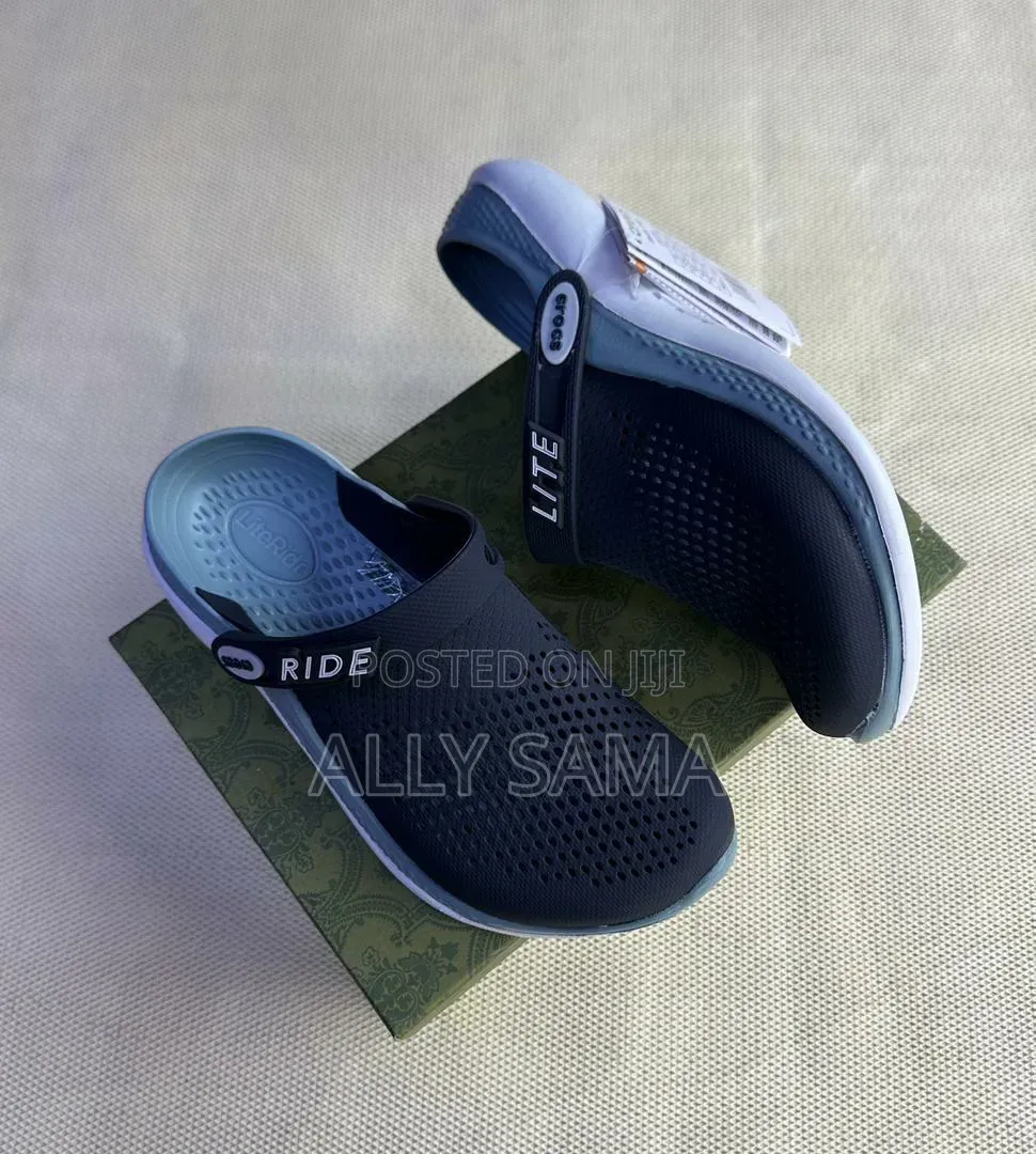 Unisex Crocs Lite Material Rubber