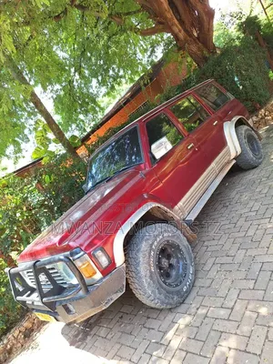 Nissan Patrol 1996 Red