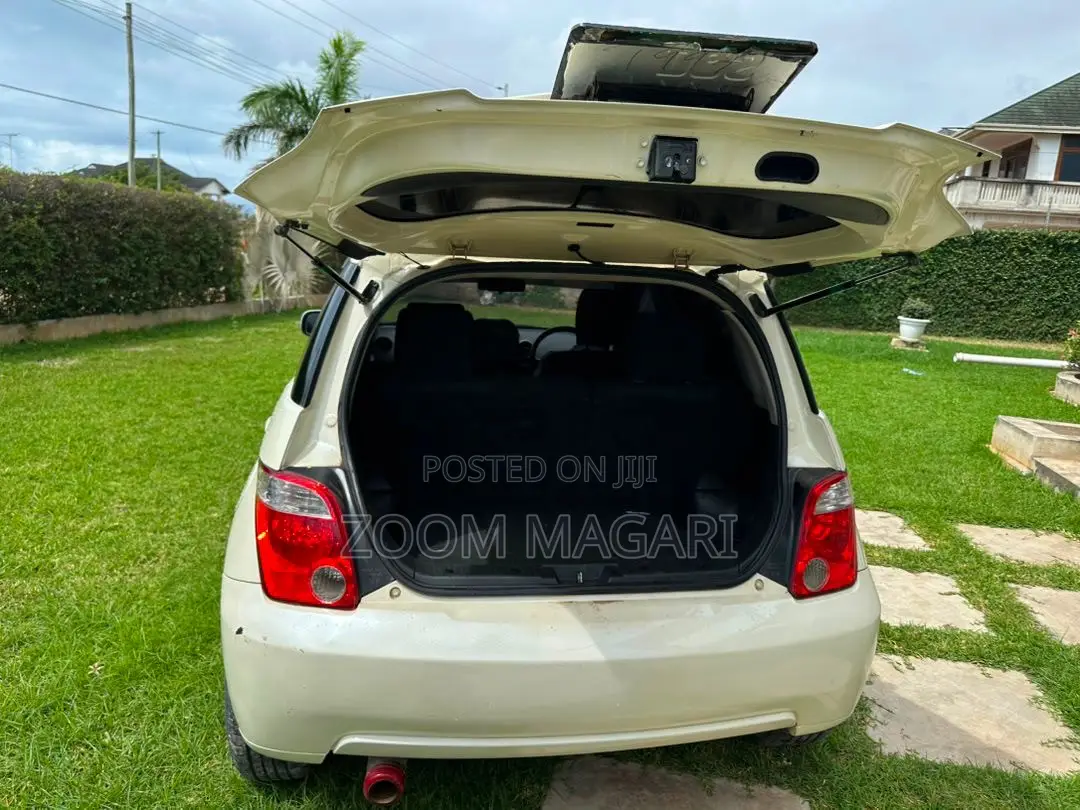 Toyota IST 2005 Pearl