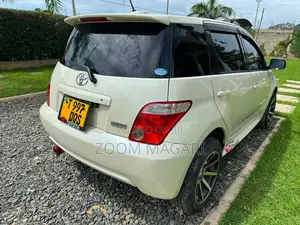 Toyota IST 2005 Pearl