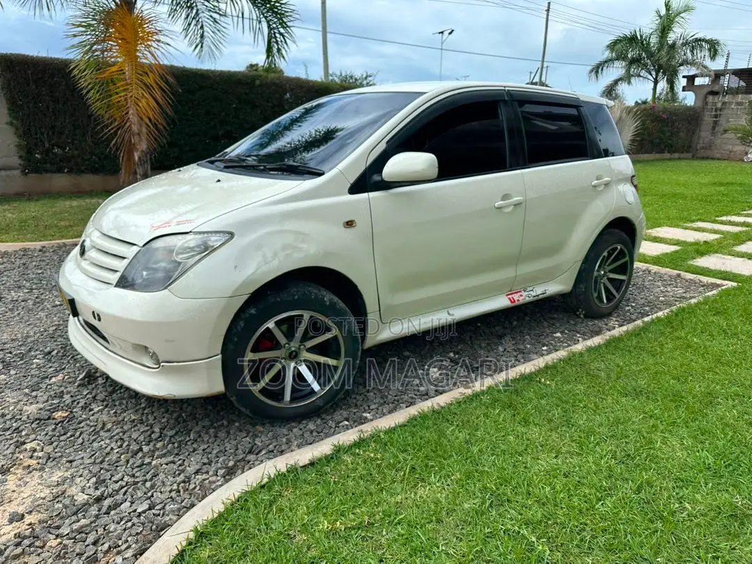 Toyota IST 2005 Pearl