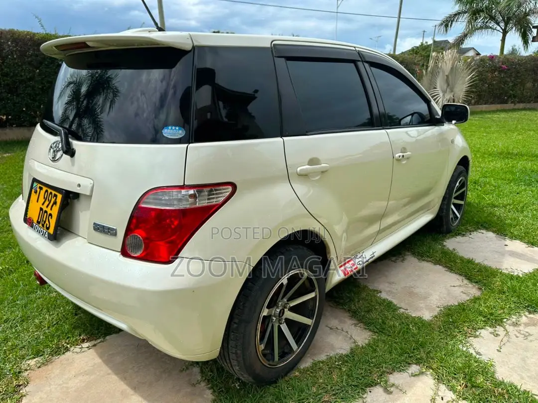 Toyota IST 2005 Pearl