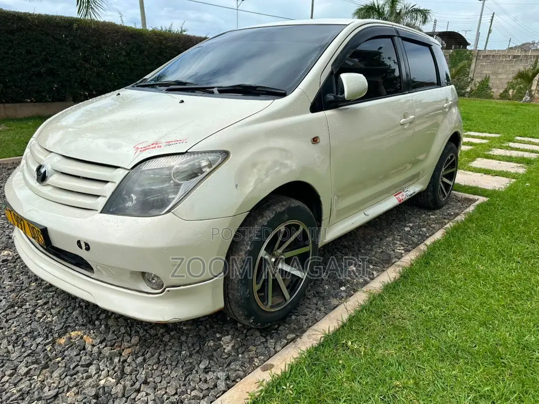 Toyota IST 2005 Pearl
