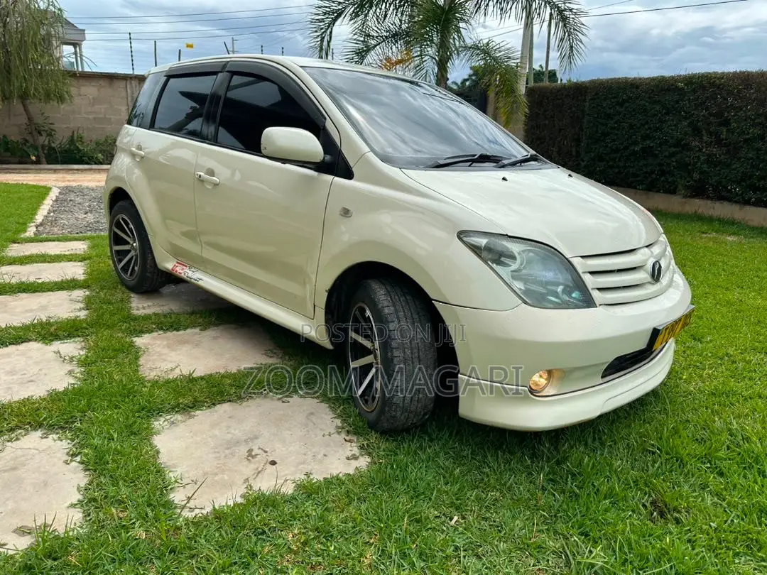 Toyota IST 2005 Pearl