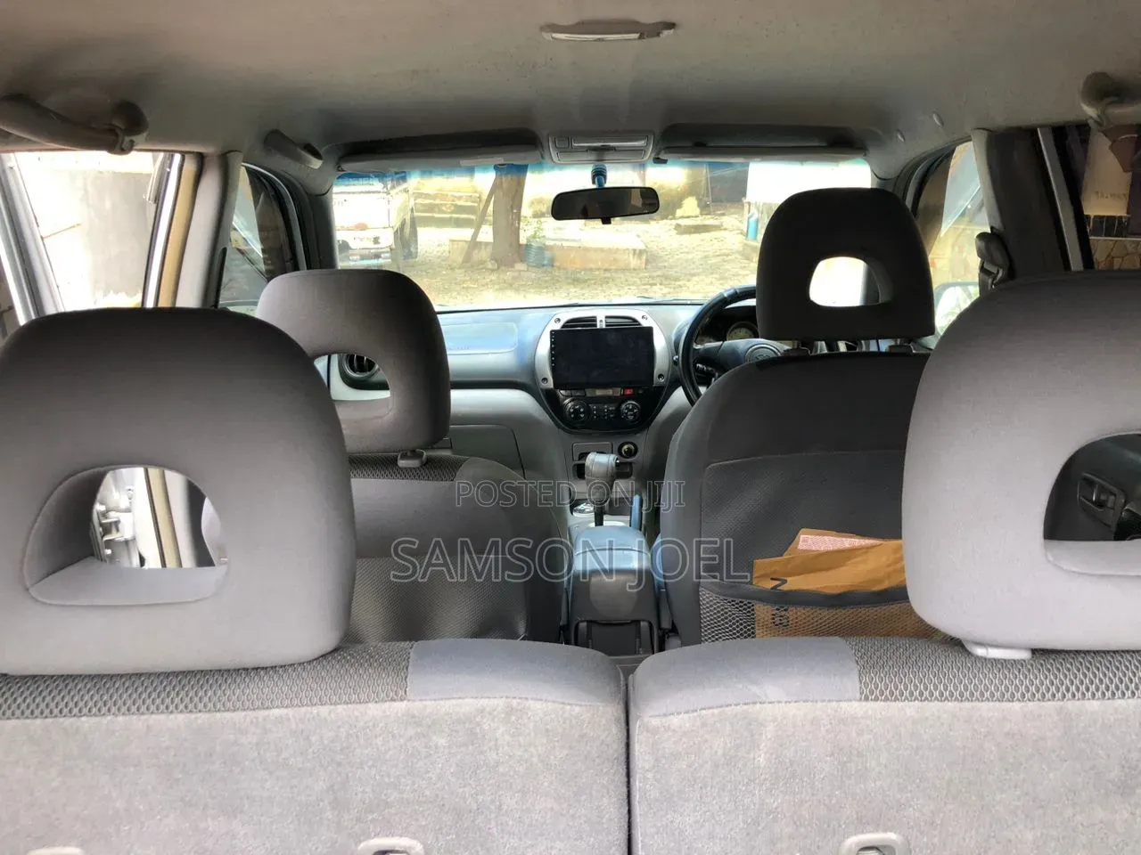 Toyota RAV4 2025 Silver