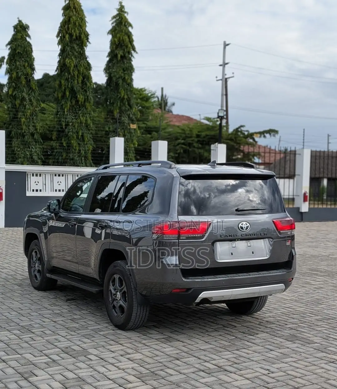Toyota Land Cruiser 2023 Black