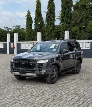 Toyota Land Cruiser 2023 Black