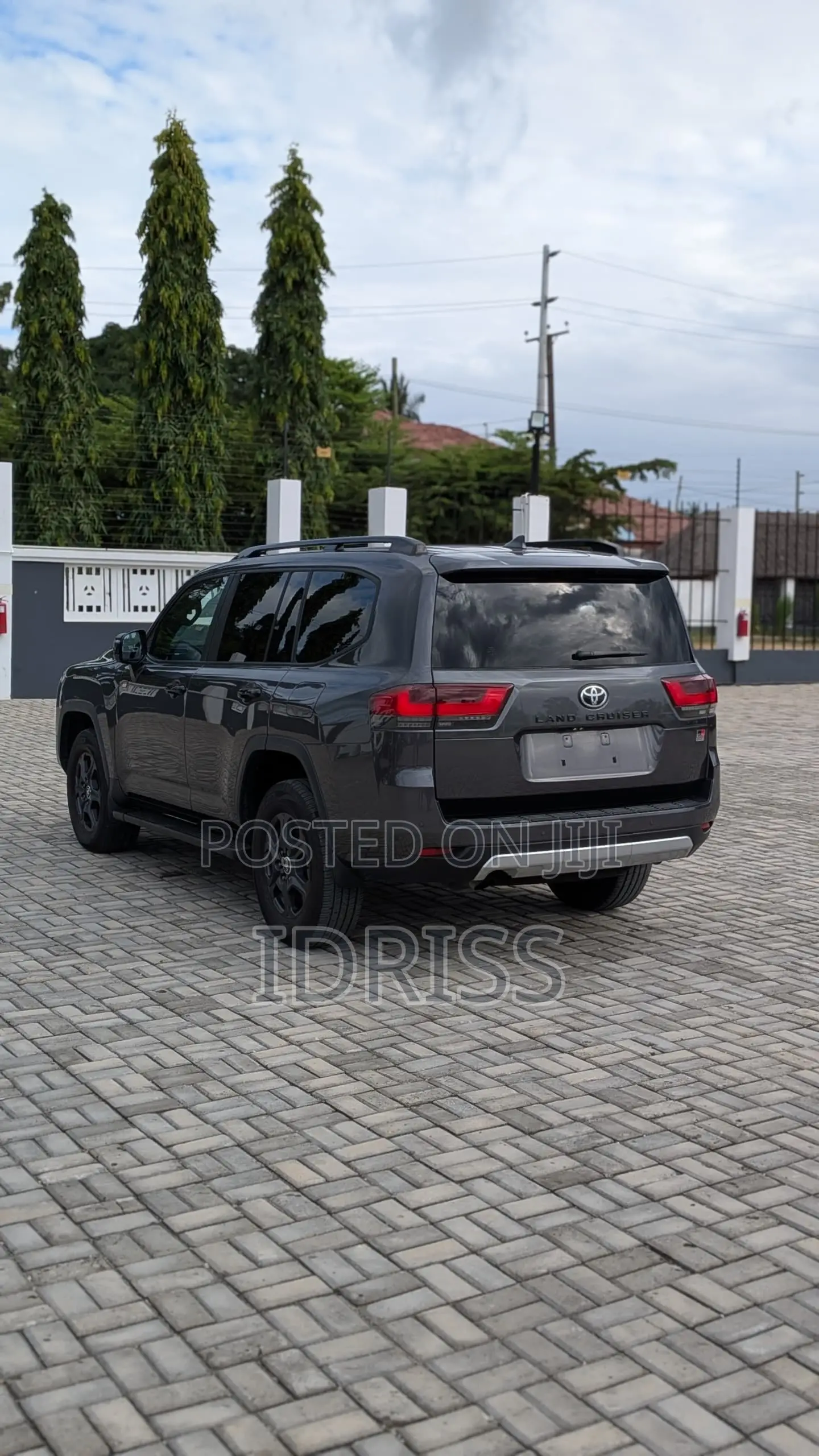 Toyota Land Cruiser 2023 Black