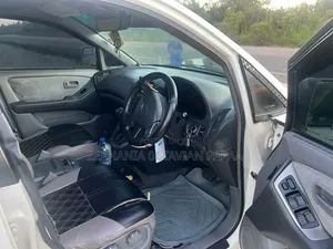 Toyota Harrier 2001 White