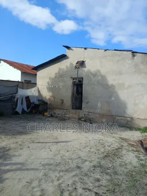 Furnished 6bdrm House in Bwela, Ilala for sale